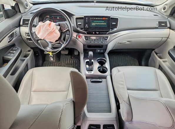5FNYF5H55KB007836 2019 HONDA PILOT Gray Dashboard view