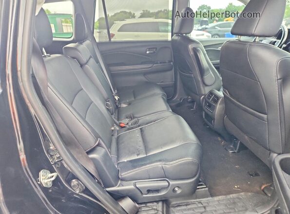 5FNYF5H5XMB007267 2021 HONDA PILOT Black Rear interior view