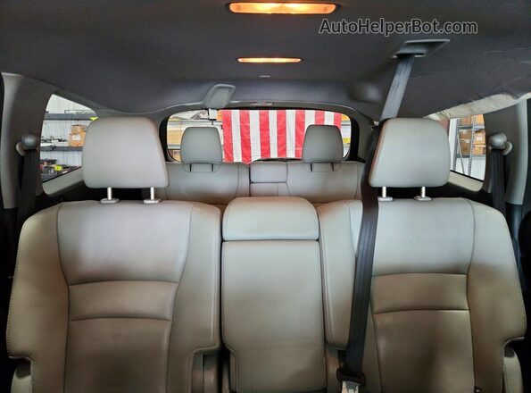 5FNYF5H8XHB009410 2017 HONDA PILOT Серый Вид задних сидений