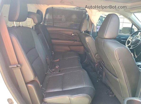 5FNYF5H95KB027572 2019 HONDA PILOT White Вид задньої частини салону