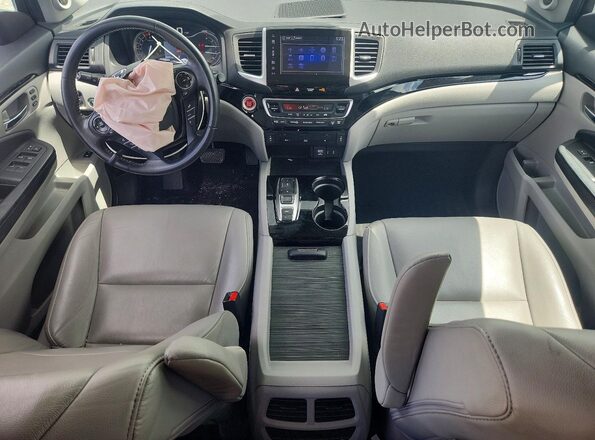 5FNYF5H9XJB007865 2018 HONDA PILOT Silver Vista del salpicadero