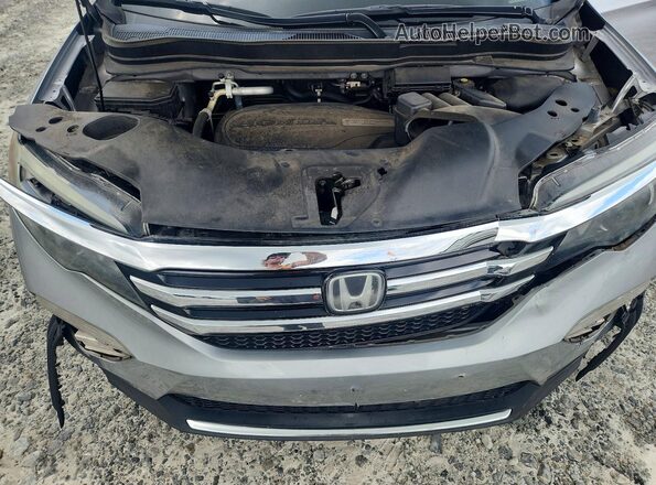 5FNYF5H9XJB007865 2018 HONDA PILOT Silver Vista del compartimento del motor
