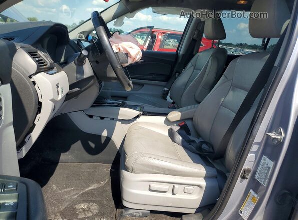 5FNYF6H02LB063518 2020 HONDA PILOT Silver Front interior view