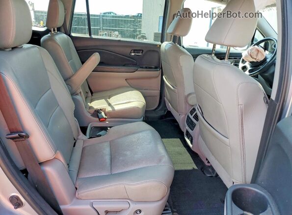 5FNYF6H02LB063518 2020 HONDA PILOT Silver Rear interior view