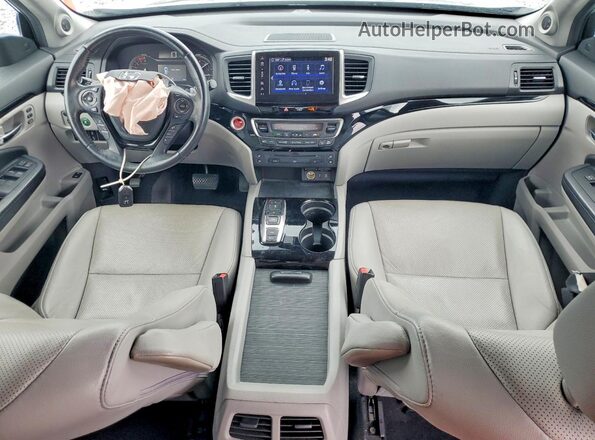 5FNYF6H06HB032067 2017 HONDA PILOT Silver Вид панелі приладів
