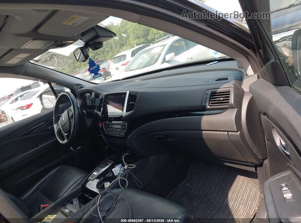 5FNYF6H06HB058247 2017 HONDA PILOT Черный Вид салона спереди