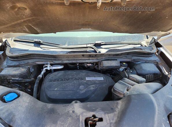 5FNYF6H07HB003192 2017 HONDA PILOT Silver Widok komory silnika
