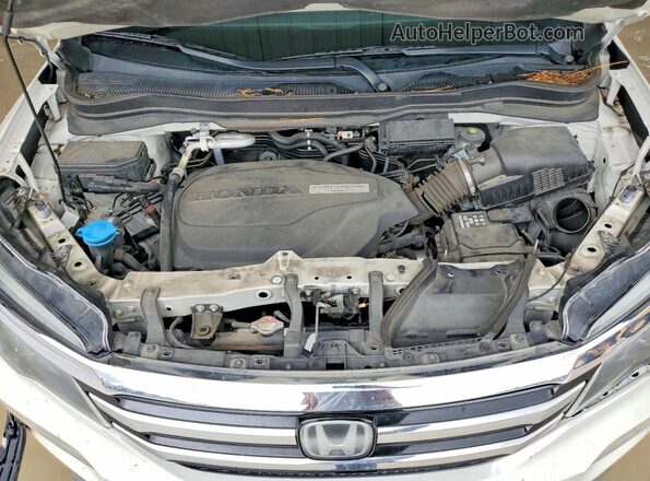 5FNYF6H08HB103253 2017 HONDA PILOT White Vista del compartimento del motor