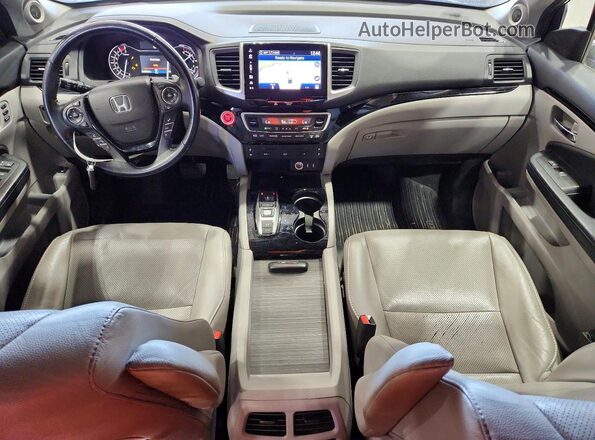 5FNYF6H08JB004020 2018 HONDA PILOT Gray Vista del salpicadero