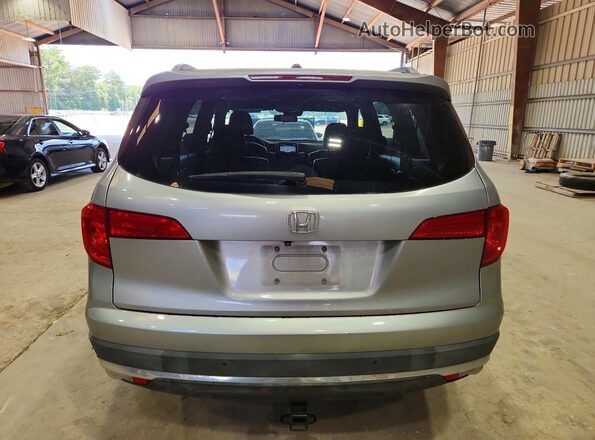 5FNYF6H08JB004020 2018 HONDA PILOT Gray Vista trasera