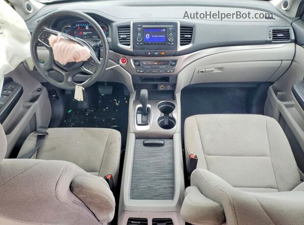 5FNYF6H12KB050551 2019 HONDA PILOT Gray Widok wnętrza z tyłu