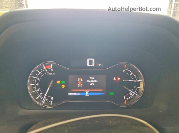 5FNYF6H19JB015780 2018 HONDA PILOT Black Widok zestawu wskaźników