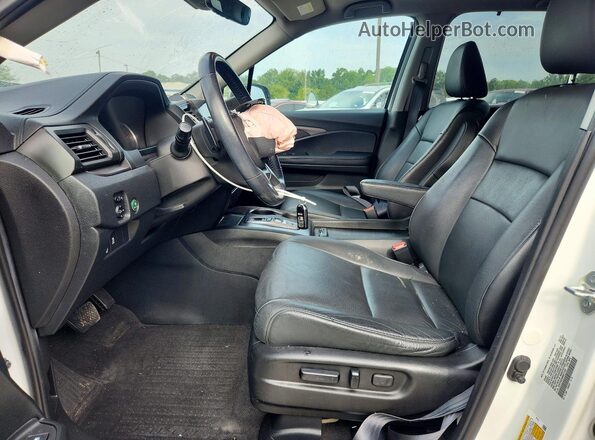 5FNYF6H28MB071397 2021 HONDA PILOT White Vista interior delantera