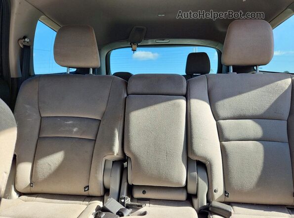5FNYF6H38JB022656 2018 HONDA PILOT Черный Вид задних сидений