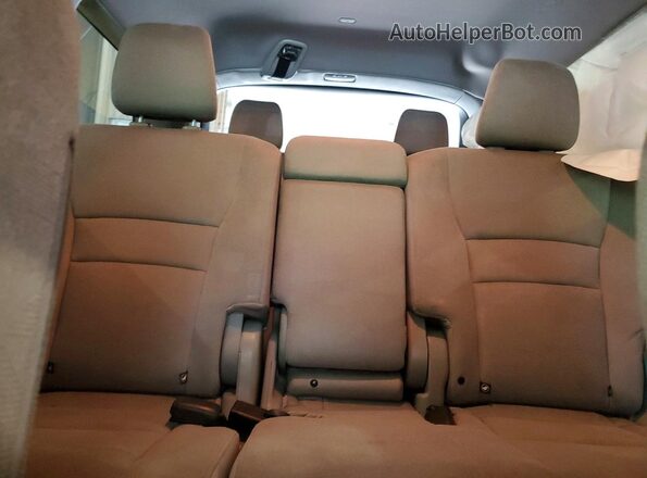 5FNYF6H38MB043477 2021 HONDA PILOT Silver უკანა სავარძლების ხედი