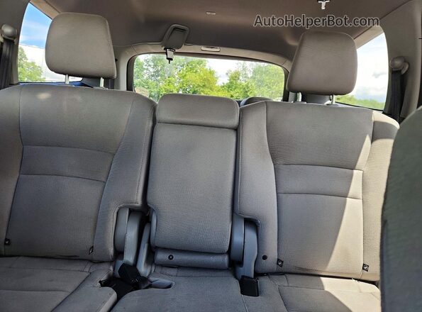 5FNYF6H3XHB021969 2017 HONDA PILOT Silver უკანა სავარძლების ხედი