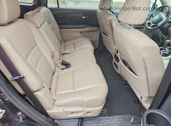 5FNYF6H45KB049257 2019 HONDA PILOT Green Widok wnętrza z tyłu