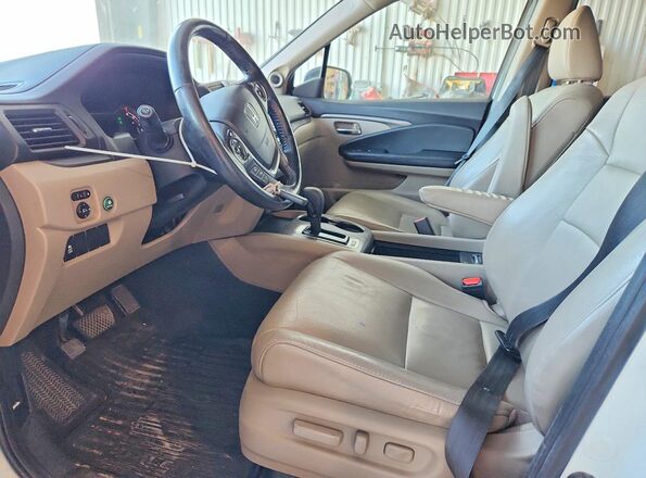 5FNYF6H51JB072932 2018 HONDA PILOT White Vista interior delantera