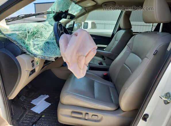 5FNYF6H53KB061030 2019 HONDA PILOT White Widok wnętrza z przodu