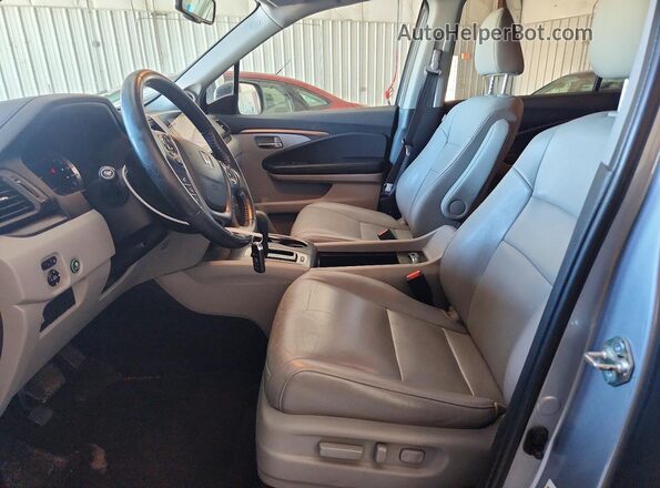 5FNYF6H55JB019800 2018 HONDA PILOT Silver წინა სალონის ხედი