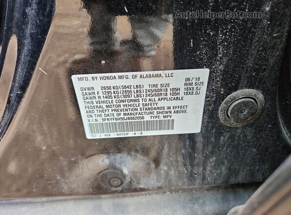 5FNYF6H55JB062050 2018 HONDA PILOT Black Widok komory silnika