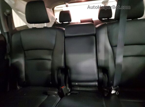 5FNYF6H56MB084823 2021 HONDA PILOT Белый Вид задних сидений
