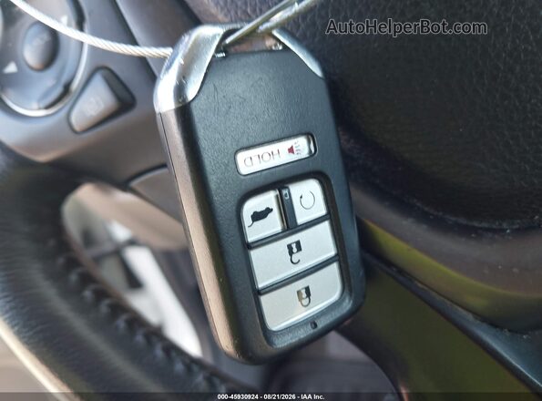 5FNYF6H57GB096970 2016 HONDA PILOT Белый Вид панели приборов
