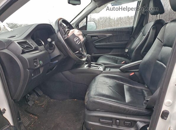 5FNYF6H57HB045552 2017 HONDA PILOT White წინა სალონის ხედი