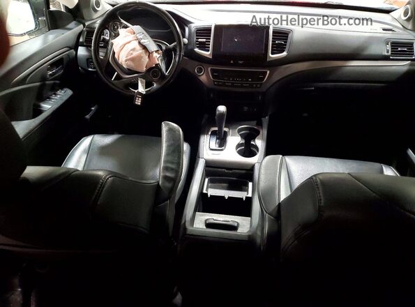 5FNYF6H57JB013948 2018 HONDA PILOT White Widok deski rozdzielczej