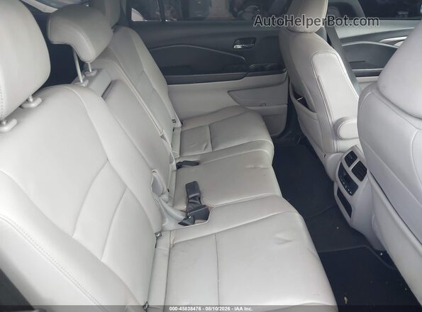 5FNYF6H57JB053110 2018 HONDA PILOT Gray Widok naklejki z numerem VIN