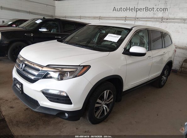 5FNYF6H58HB067494 2017 HONDA PILOT White Front left