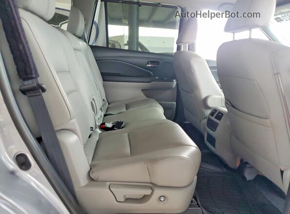5FNYF6H59LB062023 2020 HONDA PILOT Gray Widok wnętrza z tyłu