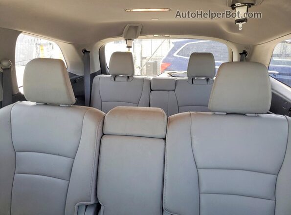5FNYF6H5XHB079307 2017 HONDA PILOT Blue Rear seats view