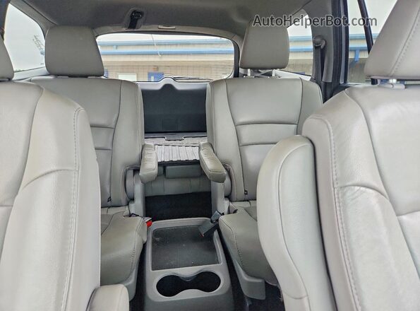5FNYF6H69MB058208 2021 HONDA PILOT Серебряный Вид задних сидений