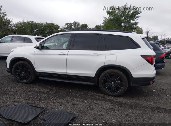 5FNYF6H73NB003909 2022 HONDA PILOT White 360 interior view