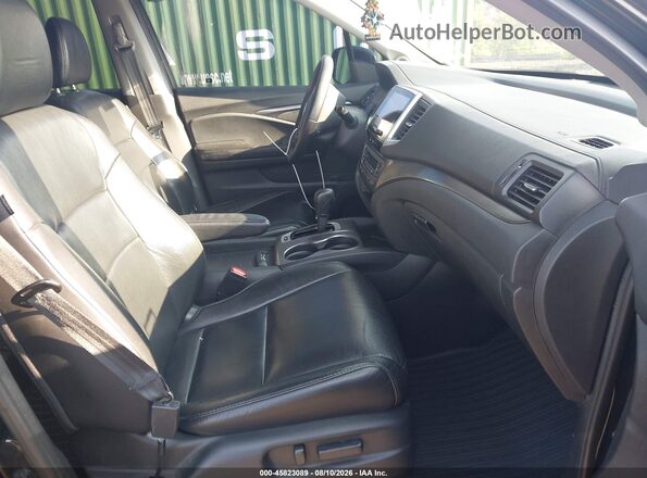 5FNYF6H77HB048372 2017 HONDA PILOT Black წინა სალონის ხედი