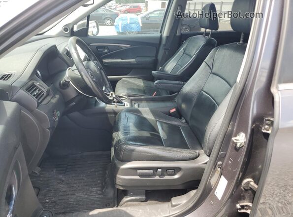 5FNYF6H87JB033515 2018 HONDA PILOT Gray Widok wnętrza z przodu