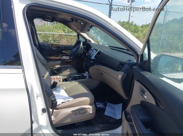 5FNYF6H90HB088522 2017 HONDA PILOT White Widok wnętrza z przodu
