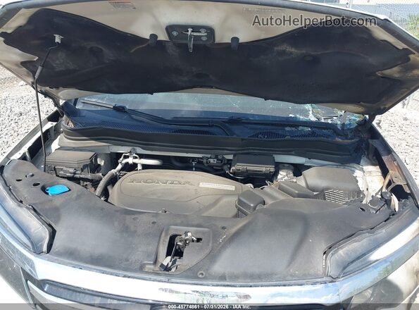 5FNYF6H90HB088522 2017 HONDA PILOT White Widok z tyłu