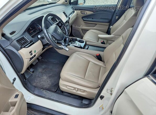 5FNYF6H92KB039944 2019 HONDA PILOT Белый Вид салона спереди