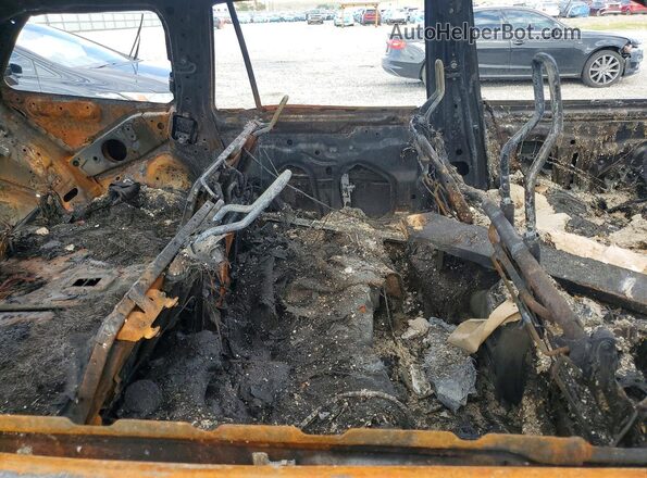 5FNYF6H95HB012746 2017 HONDA PILOT Пожар Вид задних сидений