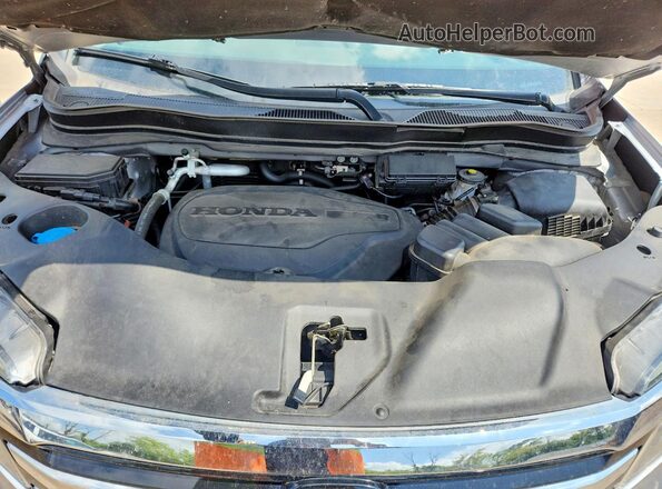 5FNYF6H96HB004364 2017 HONDA PILOT Серебряный Вид задней части салона