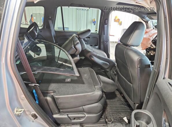 5FNYF7H56KB007467 2019 HONDA PASSPORT Silver უკანა სავარძლების ხედი