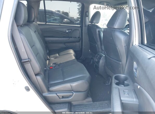 5FNYF7H57MB007772 2021 HONDA PASSPORT White Widok naklejki z numerem VIN