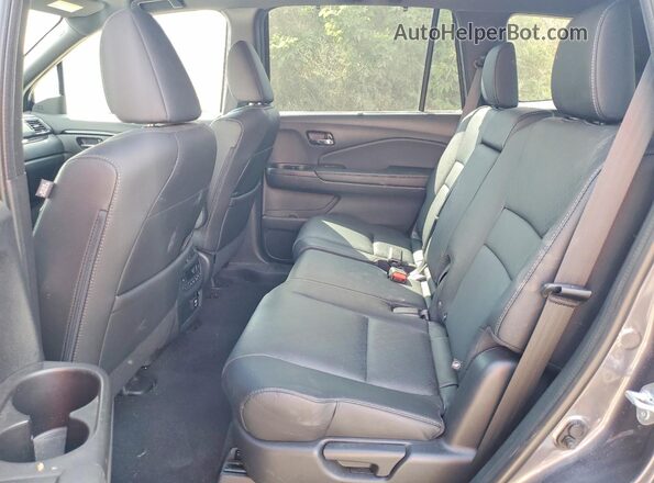 5FNYF8H01MB030099 2021 HONDA PASSPORT Gray Widok wnętrza z tyłu
