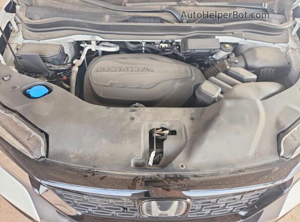 5FNYF8H02MB008659 2021 HONDA PASSPORT White Engine compartment view