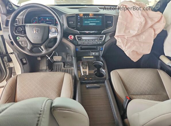5FNYF8H02MB008659 2021 HONDA PASSPORT White Dashboard view