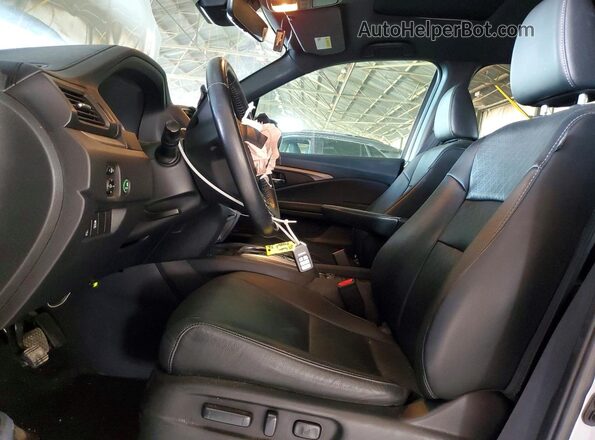 5FNYF8H50KB015635 2019 HONDA PASSPORT Silver Widok wnętrza z przodu