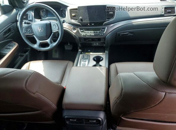 5FNYF8H55SB004632 2025 HONDA PASSPORT White Dashboard view