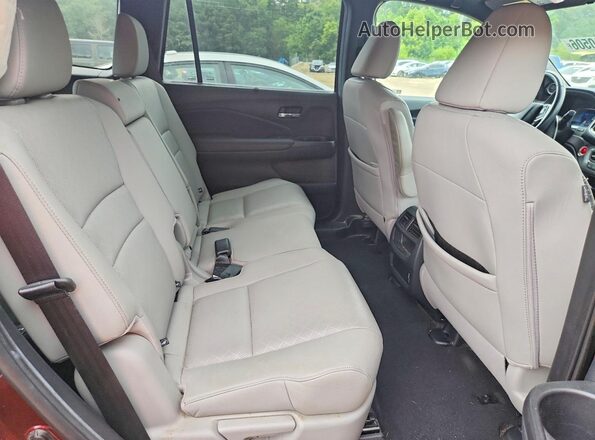 5FNYF8H57MB016879 2021 HONDA PASSPORT Burgundy Вид задніх сидінь